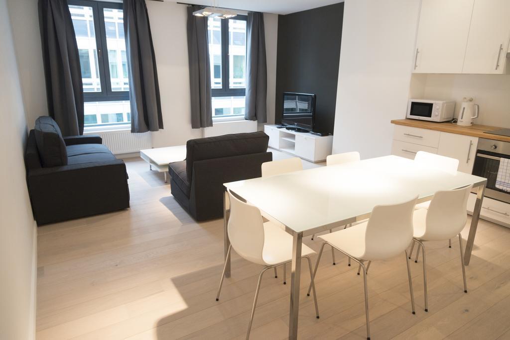Grand Place Apartments Sablon بروكسل الغرفة الصورة